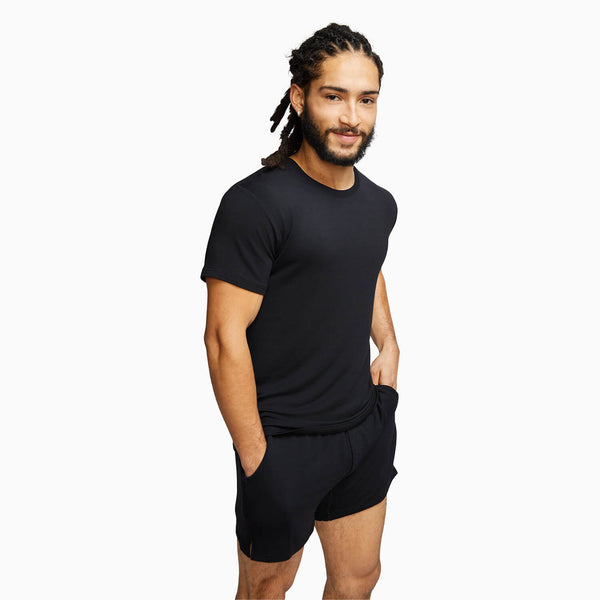 modelsizing1: Laurencio is 5’11” and wearing a medium.